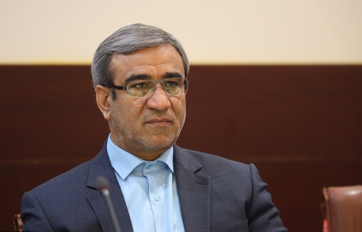 استاندار خراسان رضوی گفت: ما همیشه تأکید داشتیم استانداران باید رؤسای کمیسیون‌های مشترک تجارت دو کشور باشند. ما همچنان بر پیشنهادمان اصرار داریم تا رئیس کمیسیون مشترک تجارت، استانداران و دبیر کمیسیون، اتاق‌های بازرگانی باشند.