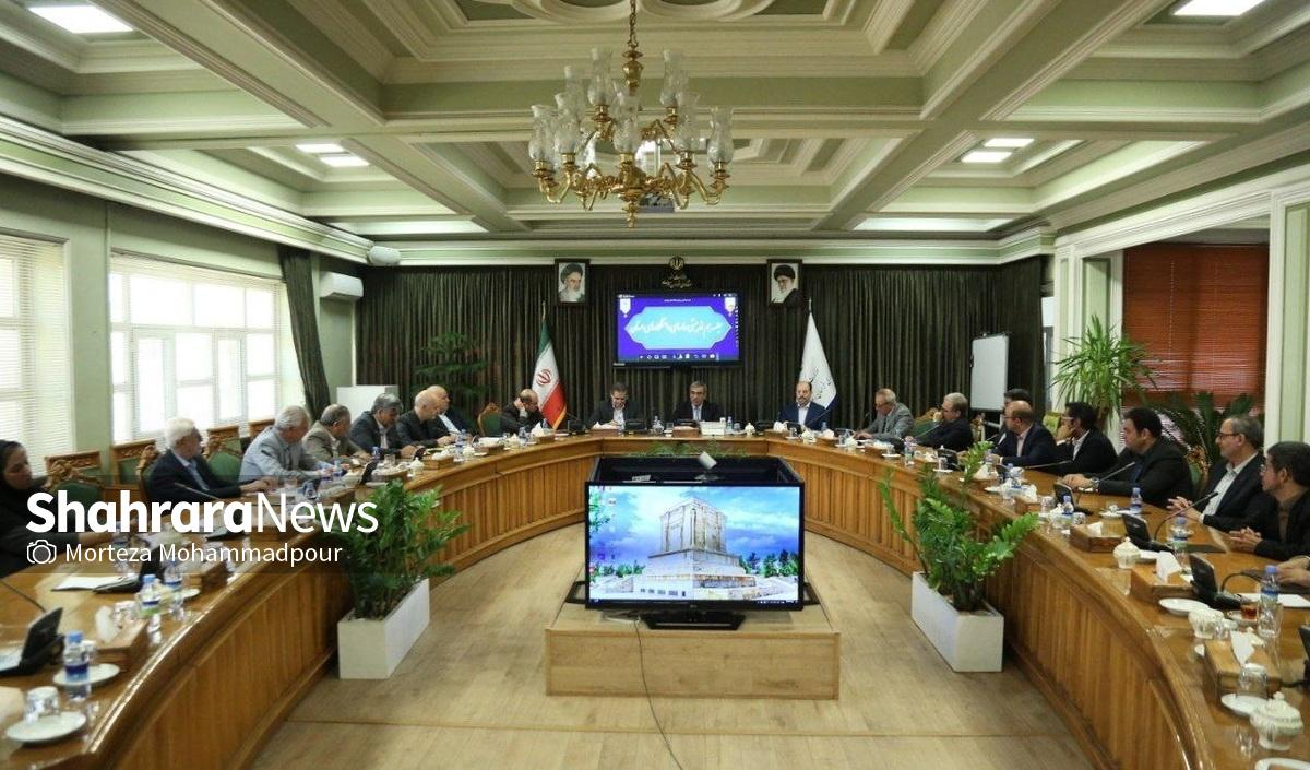 در جریان برگزاری پانزدهمین نشست «یکشنبه‌های اقتصادی» استاندار خراسان رضوی، رئیس نمایندگی وزارت امور خارجه در منطقه شمال‌شرق از برگزاری نشست تخصصی ظرفیت‌های منطقه‌ای و بین‌المللی در تجارت خارجی، در آینده نزدیک در مشهد خبر داد.