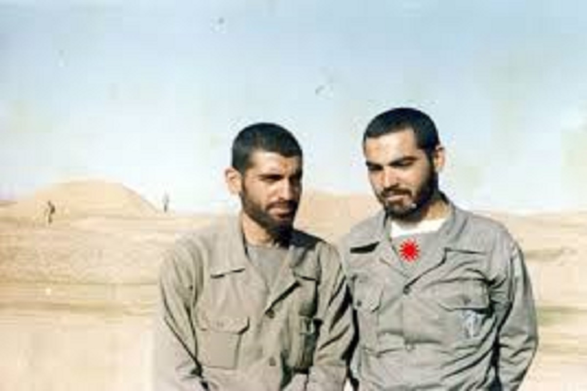 شهید عبدالصمد فخار همیشه علاقه خاصی به امام رضا (ع) داشت و در اتفاقی عجیب و کم‌نظیر، جنازه وی به‌صورت اشتباهی، همراه شهدای مشهد به آن سامان منتقل شده بود.