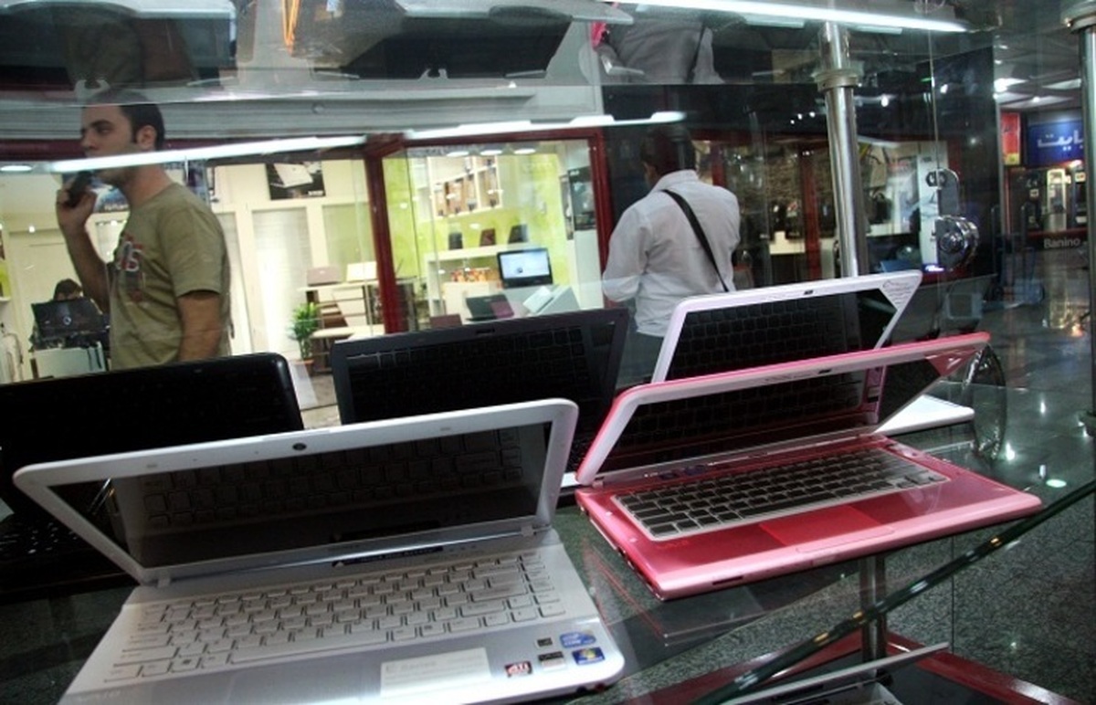 بررسی‌ها نشان می‌دهد افزایش نرخ دلار و فعال شدن مکانیسم ماهش سبب بالا رفتن ۳۰ درصدی قیمت لپ‌تاپ‌ها شده است.