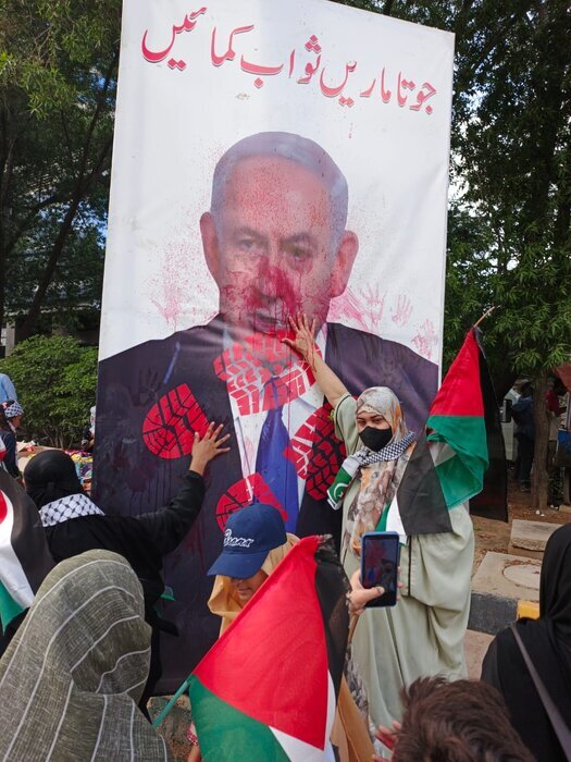 راهپیمایی میلیونی حامیان فلسطین در کراچی پاکستان + فیلم و عکس (۱۳ مهر ۱۴۰۴) راهپیمایی میلیونی حامیان فلسطین در کراچی پاکستان + فیلم و عکس (۱۳ مهر ۱۴۰۴)