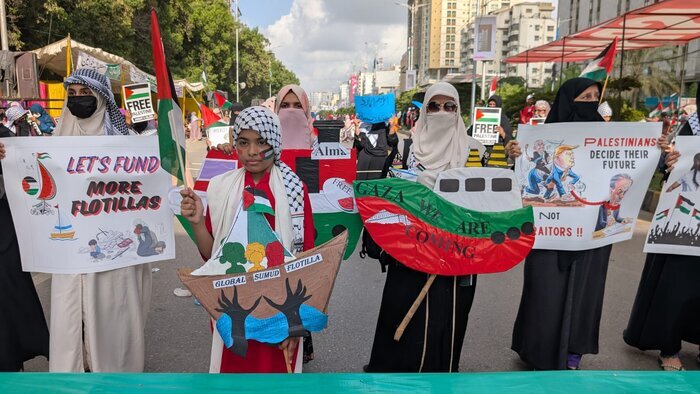 راهپیمایی میلیونی حامیان فلسطین در کراچی پاکستان + فیلم و عکس (۱۳ مهر ۱۴۰۴) راهپیمایی میلیونی حامیان فلسطین در کراچی پاکستان + فیلم و عکس (۱۳ مهر ۱۴۰۴)