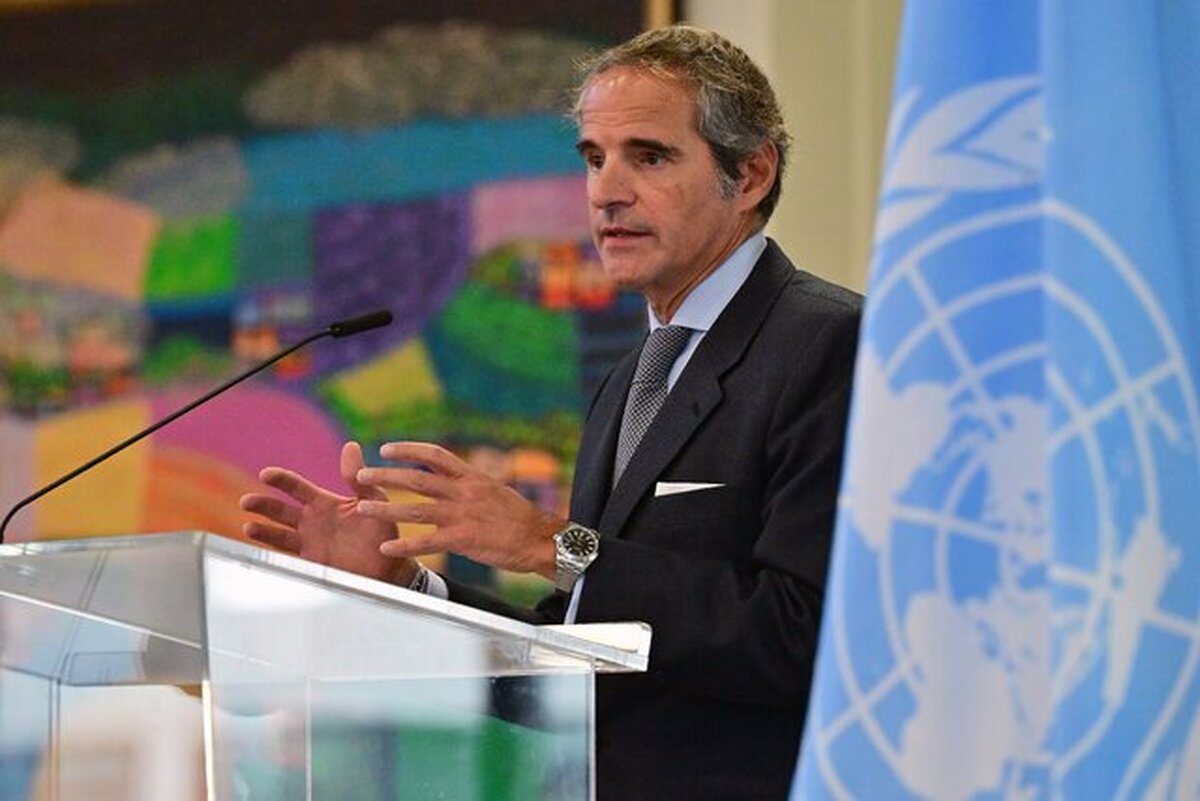 مدیرکل آژانس بین‌المللی انرژی اتمی گفته است: گزارش من به صراحت اعلام کرد که ایران برنامه‌ای برای ساخت تسلیحات هسته‌ای ندارد. پس اگر کسی فکر کند این گزارش دلیلی برای جنگ بود، اشتباه می‌کند.