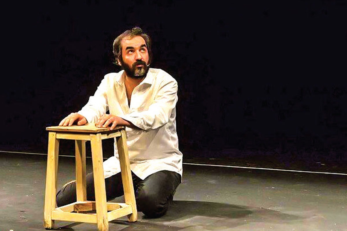 شهرآرا در گفت و گو با هنرمندان به بررسی ابعاد حضور گروه های تئاتر تهرانی در مشهد می پردازد.