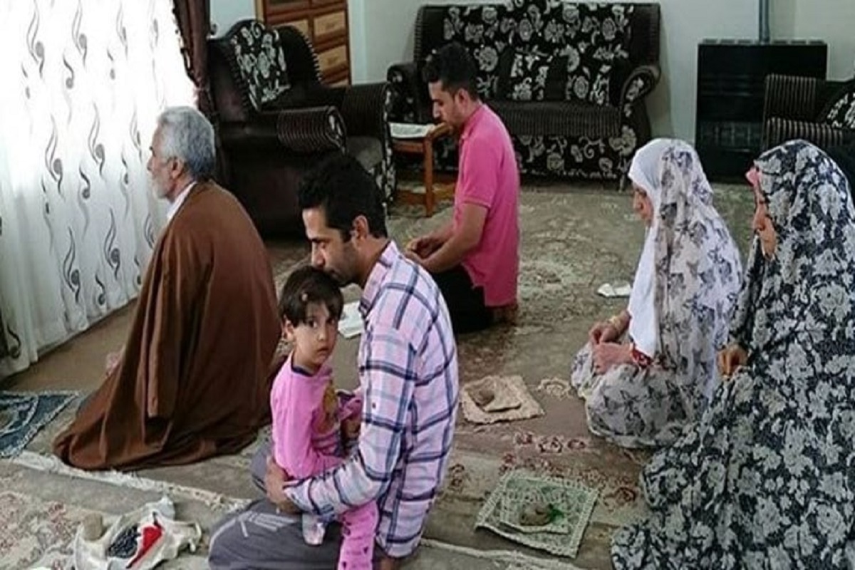 چه مکان‌هایی برای اقامه نماز مکروه است؟