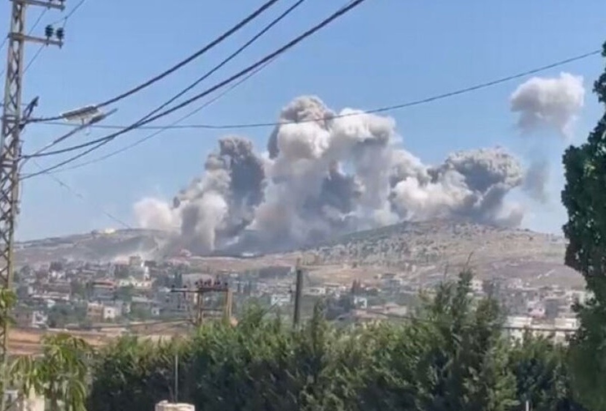 رژیم صهیونیستی سه بار کوه‌های اطراف شهر «الهرمل» واقع در شرق لبنان را مورد حمله هوایی قرار داد.