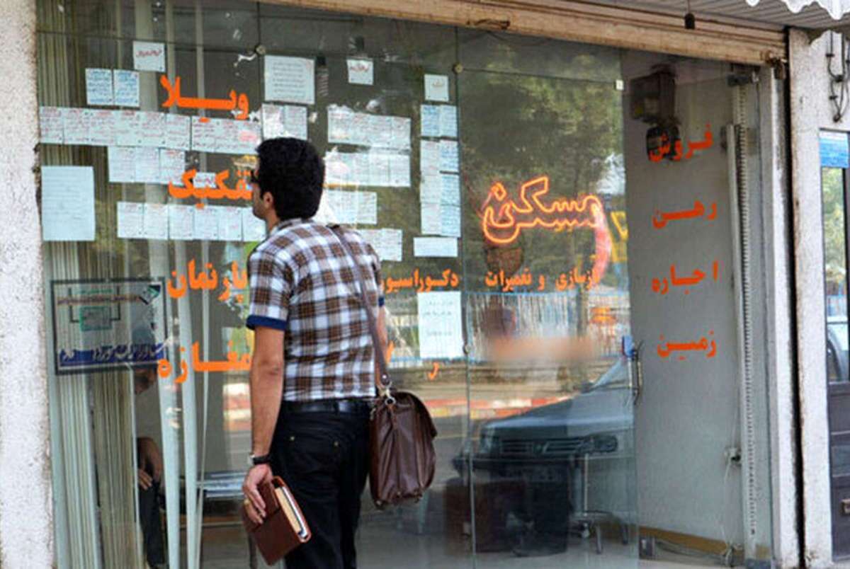 میانگین اجاره‌بهای تهران در ابتدای مهر ۱۴۰۴ با سنجش شاخص «اجاره‌بهای پیشنهادی» موجر‌ها بر اساس فایل‌های ارائه‌شده به بازار آنلاین در شهریورماه، با تبدیل کامل پول‌پیش به اجاره‌بهای ماهانه به مترمربعی ۴۵۰‌هزار تومان در ماه رسیده است.