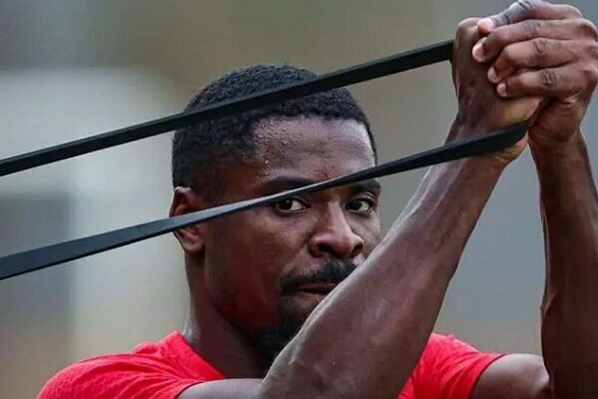 اوریه کماکان دور از میادین