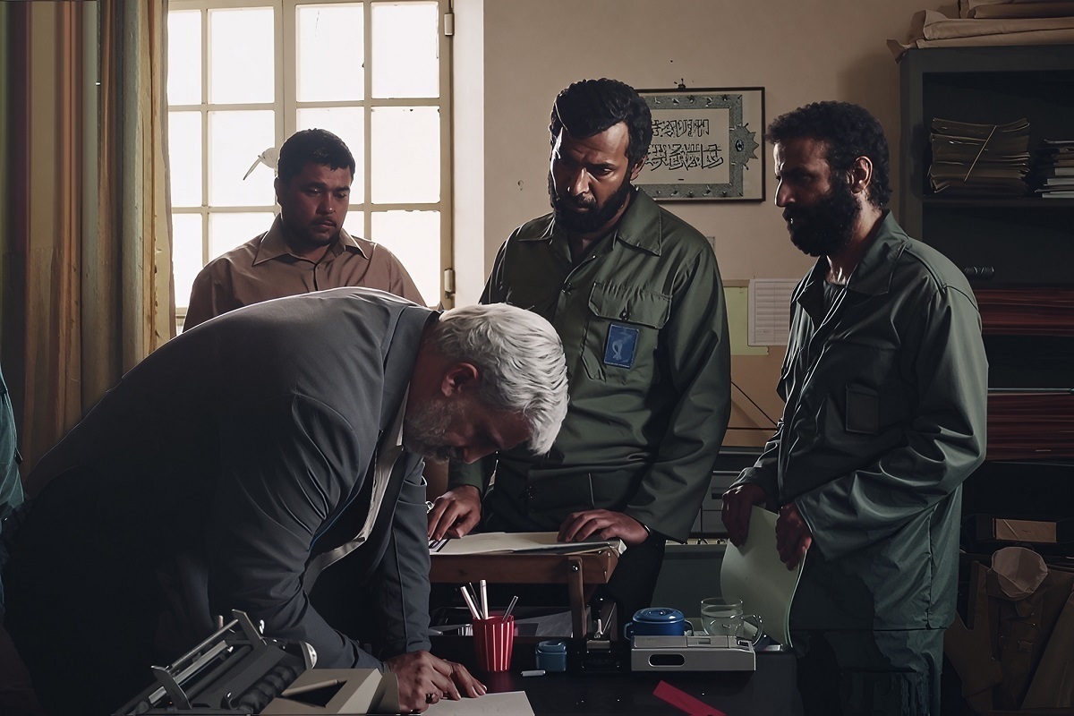 در حالی که پخش «پسران هور» از سه‌شنبه هشتم مهر آغاز شده، از پوستر رسمی این مجموعه تلویزیونی رونمایی شد.