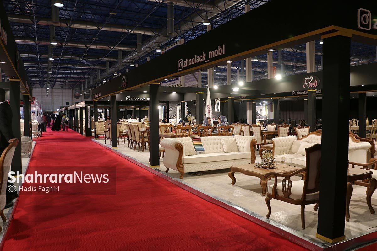 باوجود نوسان قیمت‌ها، تورم و مشکلات بازار، تولیدکنندگان لوازم خانگی امیدوارند که نمایشگاه مشهد، فرصتی برای معرفی محصولات تازه و جذب مشتریان جدید باشد. این گزارش، روایت هشتمین رویداد «خانه مدرن و ایده‌آل» در نمایشگاه بین‌المللی مشهد است.