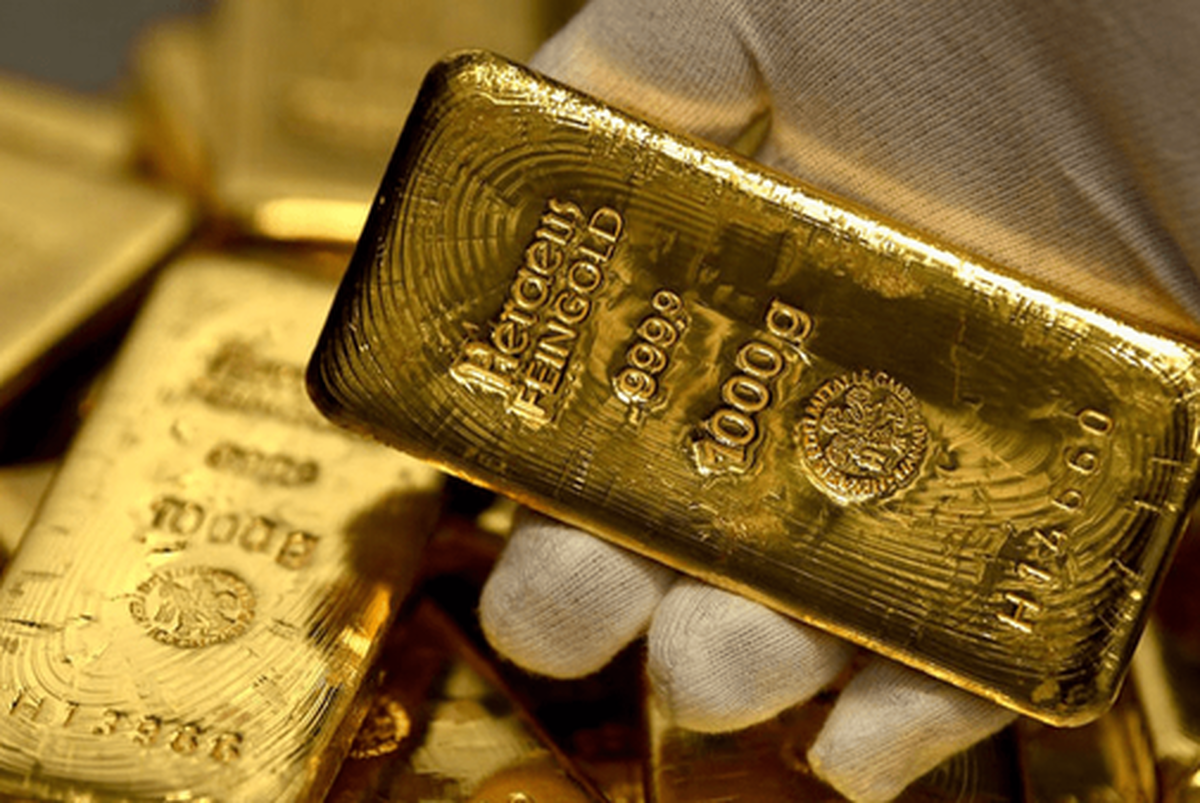 قیمت طلا همچنان رکورد می‌شکند و در بحبوحه تعطیلی دولت آمریکا و انتظار برای کاهش نرخ بهره فدرال رزرو، به ۴ هزار دلار در هر اونس نزدیک می‌شود.