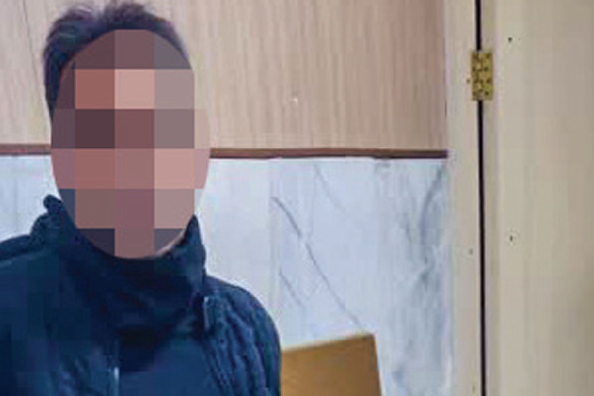 با  اعلام گزارش تعدادی از  اهالی منطقه بهمن مشهد درباره احتمال فروش مواد مخدر توسط تبعه خارجی تیمی از مأموران اداره مبارزه با مواد مخدر مأمور رسیدگی به این گزارش شدند.