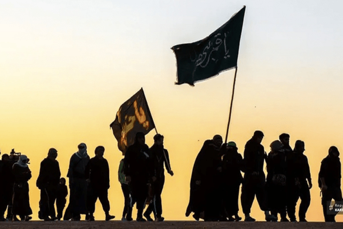 رئیس‌جمهور کشورمان با پیامی به همایش تجلیل از خادمان و موکب‌داران اربعین، بر عظمت راهپیمایی اربعین و نقش بی‌بدیل موکب‌داران، بر وحدت دل‌ها و استمرار خدمت عاشقانه به زائران حسینی تأکید کرد.