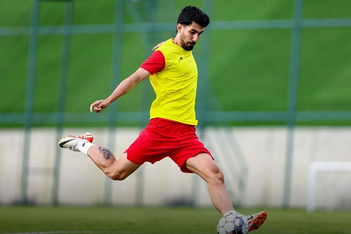 رضا شکاری پس از گذراندن دوران نقاهت مصدومیت کمر آماده بازگشت به تمرینات پرسپولیس است.