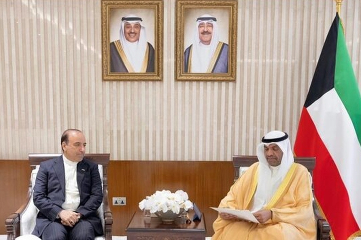 پیام عراقچی تقدیم وزیر خارجه کویت شد