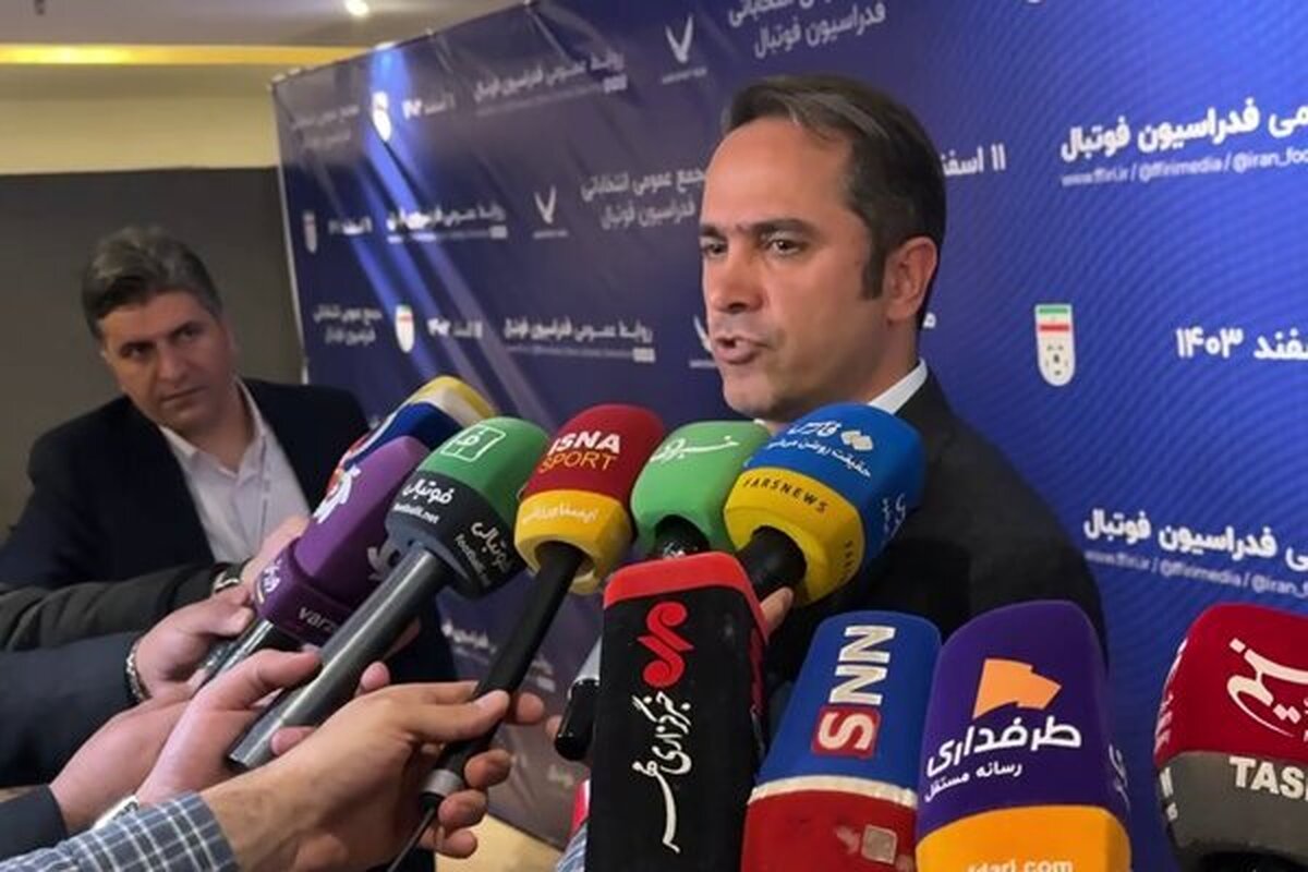 عضو هیئت رییسه فدراسیون امروز در همایش مدیران فوتبال هم به فرشید سمیعی بابت حکم منتظر محمد طعنه زد.