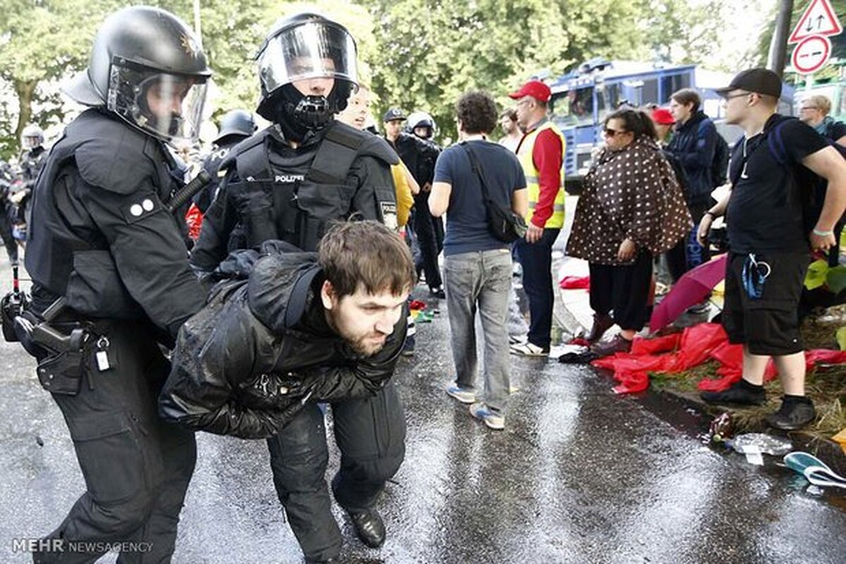 پلیس آلمان تظاهرات معترضان همبستگی با مردم مظلوم غزه را به صورت غیرانسانی سرکوب کرد.