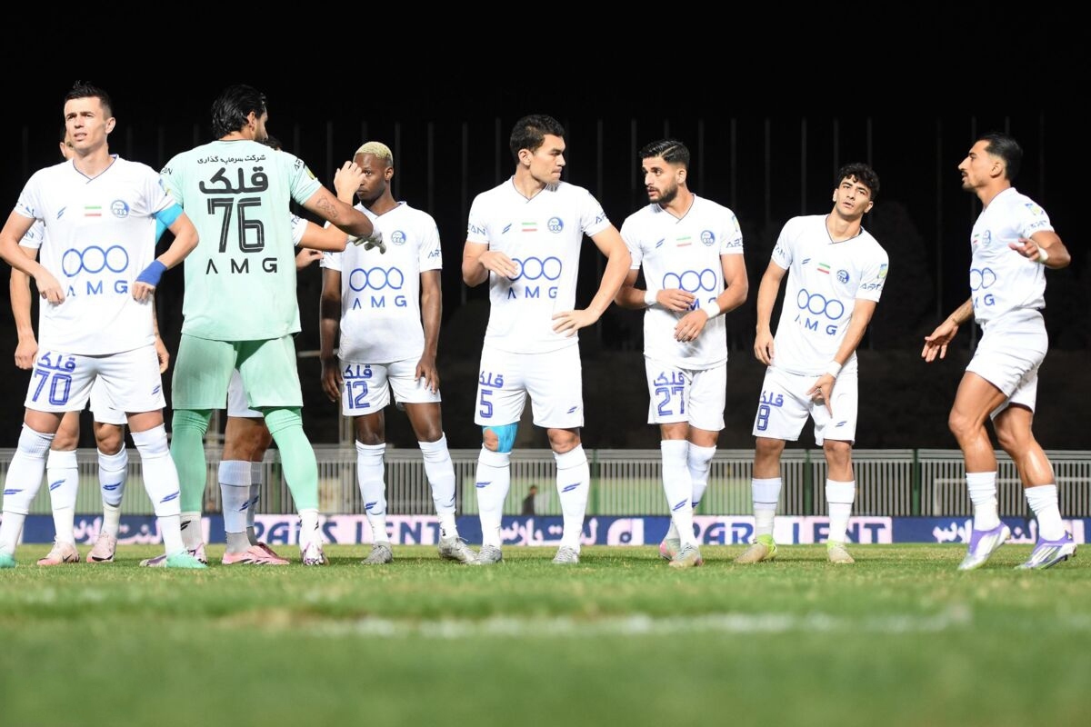 اعضای تیم استقلال پس از چند روز استراحت از فردا جمعه دور جدید تمرینات خود را آغاز می‌کند.