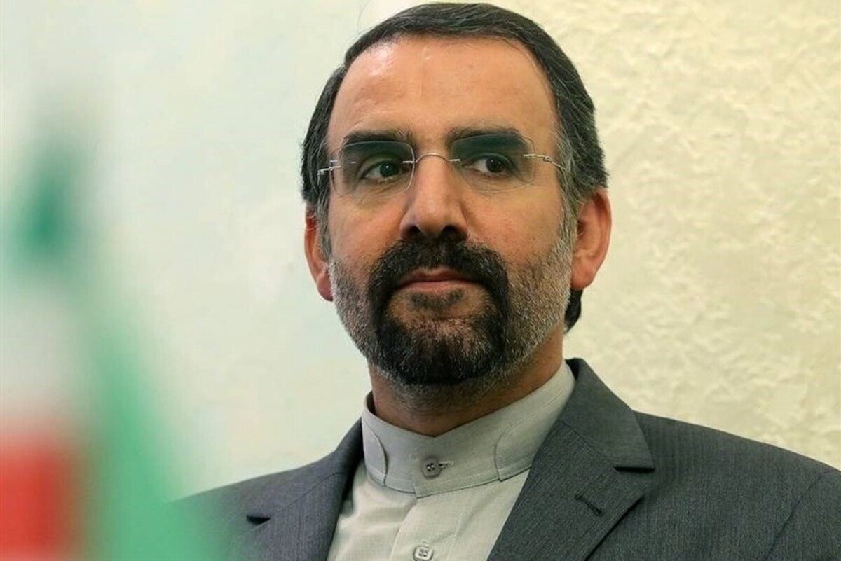 مشاور سیاسی رئیس‌جمهور گفت: در فضای کنونی جهان، گفت‌وگوها عمدتاً به سطح روابط دوجانبه با آمریکا محدود شده و حتی بسیاری از کشورها تأکید دارند که تنها با رئیس‌جمهور ایالات متحده می‌توان مذاکره کرد. از این رو، این پرسش مطرح است که آیا ایران تا پایان دولت کنونی آمریکا منتظر خواهد ماند یا شکل جدیدی از گفت‌وگو را در پیش خواهد گرفت؟