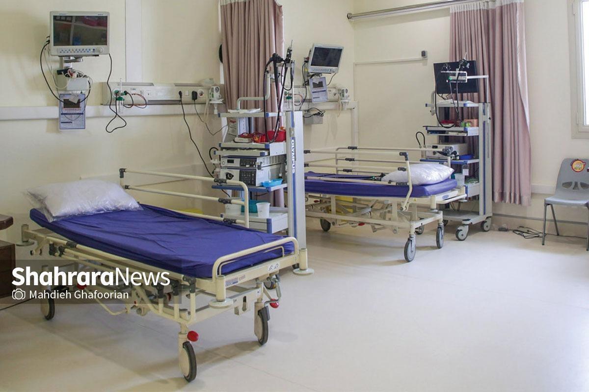 رئیس سازمان نظام پزشکی مشهد گفت: ما در مجموع ۱۵۴ درمانگاه خصوصی در مشهد داریم که اکثر آن‌ها به شکل‌های مختلف گرفتار بحران‌های مالی هستند. در پنج سال گذشته، بیش از ۲۴ درمانگاه فقط در مشهد تعطیل شده و پیش‌بینی ما این است که این وضعیت بازهم استمرار داشته باشد.