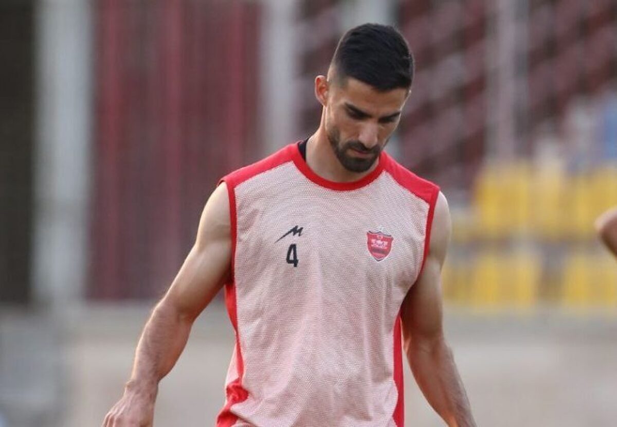 امیر قلعه‌نویی میلاد محمدی را به لیست تیم ملی فوتبال اضافه کرد.