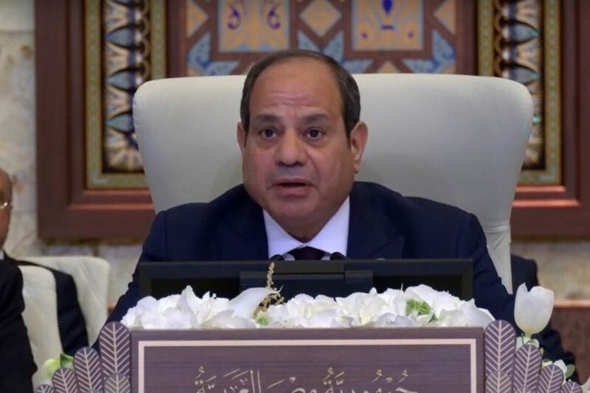رئیس جمهور مصر گفت: قاهره قصد دارد کنفرانسی بین‌المللی برای بازسازی و احیای سریع نوار غزه برگزار کند.