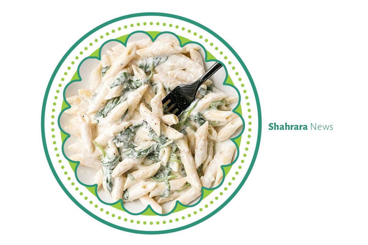 از وقتی که خانم معلم درباره خاصیت‌های سبزی اسفناج سر کلاس برای بچه‌ها صحبت کرده بود، پویا غذاهایی که در آن اسفناج داشت را با اشتها می‌خورد.