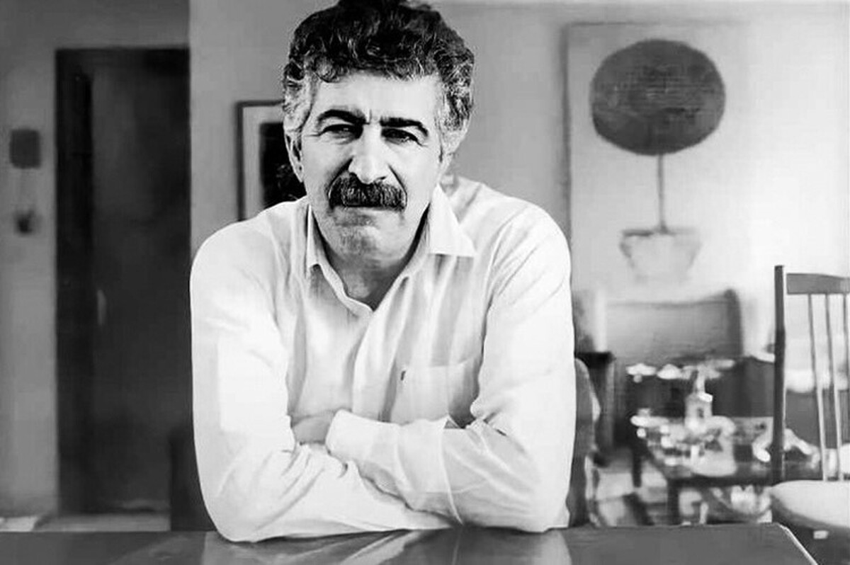 هرمز علی‌پور، شاعر معاصر، در زادروز زنده‌یاد منوچهر آتشی گفت: جایگاه آتشی در شعر معاصر به دلایلی آن‌گونه که باید و شایسته کارنامه درخشان شعری وی است، شناخته نشد و او به حقش نرسید.