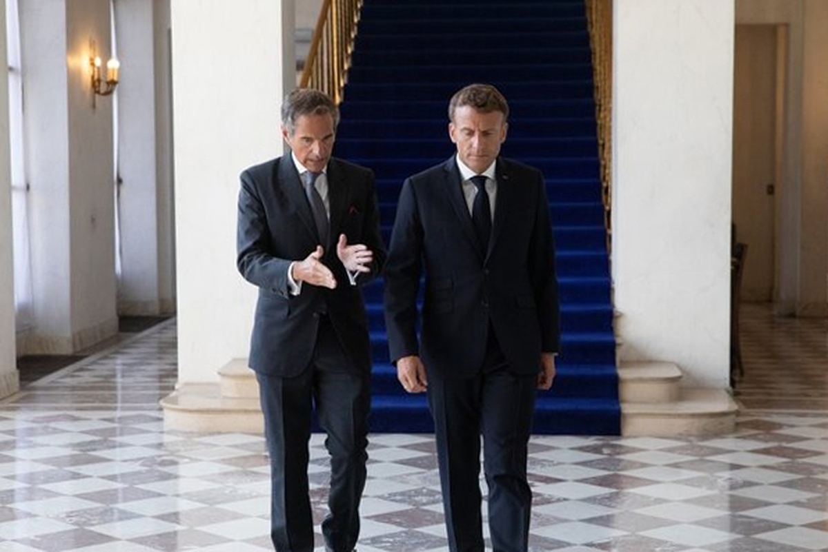 مدیرکل آژانس بین‌المللی انرژی اتمی و رئیس‌جمهور فرانسه در دیدار با یکدیگر درباره موضوع هسته‌ای ایران رایزنی کردند.