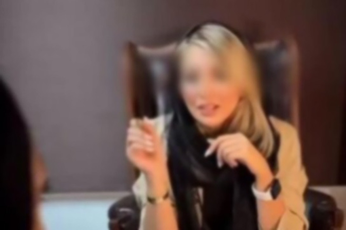 یک وکیل دادگستری گفت: لفظ عامیانه‌ای که درباره مجازات خیانت در باور عوام وجود دارد، در قانون مجازات اسلامی ذیل جرایم منافی عفت و اقسام متنوعی تقسیم می‌شود؛ یعنی از جرایم جنسی خاص که شدیدترین آن در قالب زنا تعریف می‌شود تا بوسیدن و حتی ارسال پیام‌ها و عکس‌های لخت و مستهجن، هر کدام مجازات خودش را دارد که از شلاق تا زندان و حتی اعدام را شامل می‌شود.