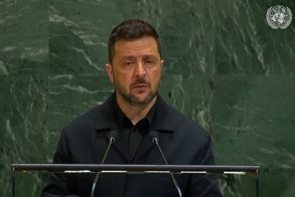 رئیس جمهور اوکراین در هشتادمین مجمع عمومی سازمان ملل متحد در سخنانی ادعا کرد: روسیه آتش‌بس و پایان جنگ را رد می‌کند!