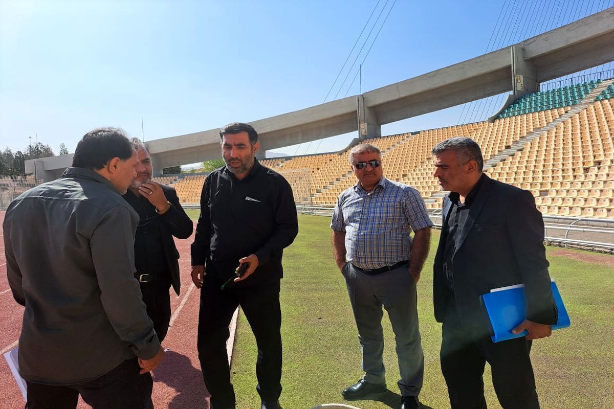 درحالی که بسیاری از کارشناسان و اهالی رسانه و حتی بازیکنان و مربیان و مسئولان از وضعیت ورزشگاه تختی تهران ابراز نارضایتی کرده‌اند، اما علی جوادی از وضعیت این ورزشگاه راضی است!