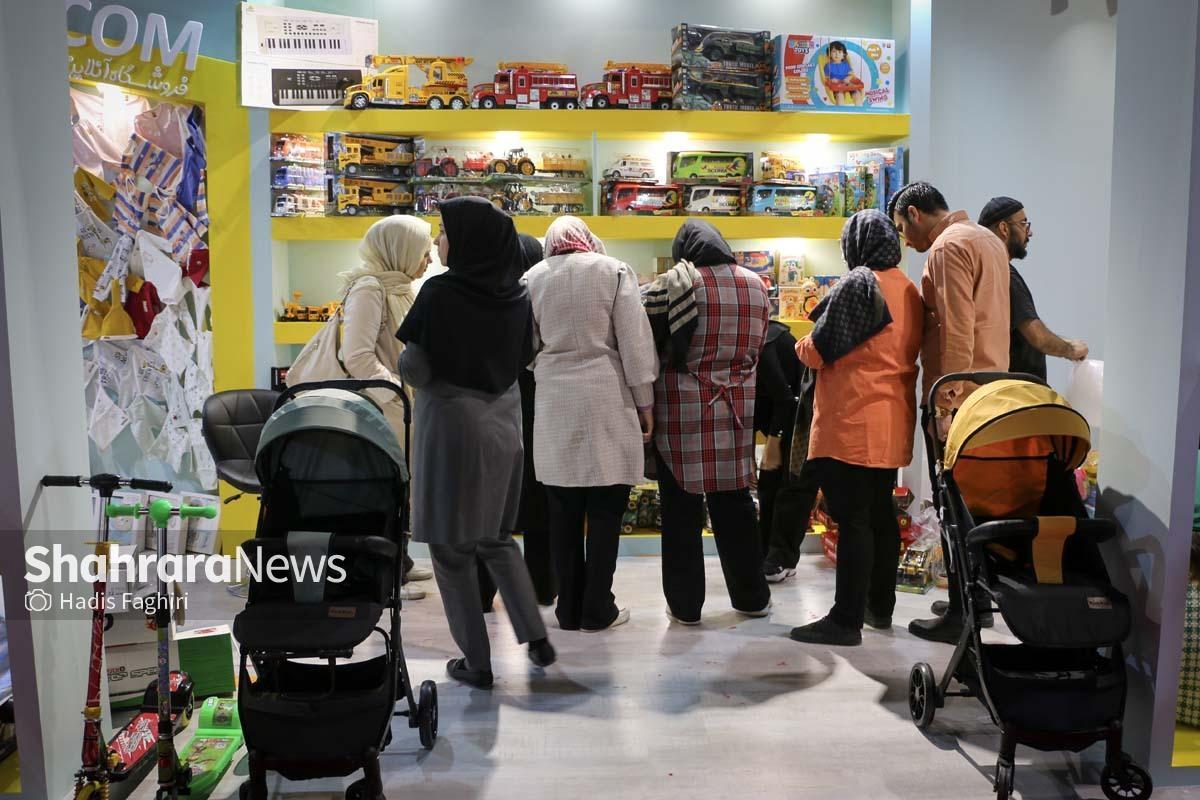 «هفتمین نمایشگاه تخصصی مادر، سیسمونی، کودک و اسباب‌بازی» هم‌زمان با «هشتمین نمایشگاه تخصصی ورزش، تجهیزات ورزشی» از ۲۲ مهر تا ۲۵ مهرماه ۱۴۰۴ از ساعت ۱۶ تا ۲۲ در محل دائمی نمایشگاه بین‌المللی مشهد دایر خواهد بود. 