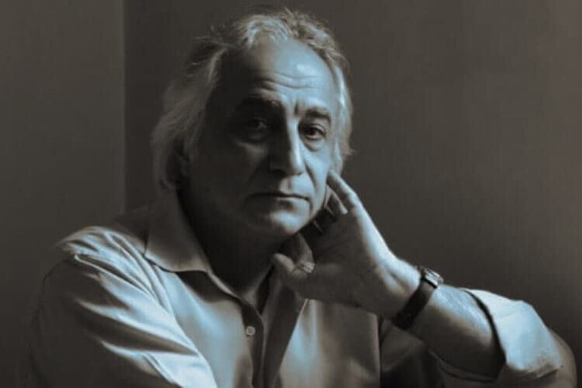 شمس لنگرودی غزلی از حافظ را به مناسبت روز بزرگداشت این شاعر خواند.