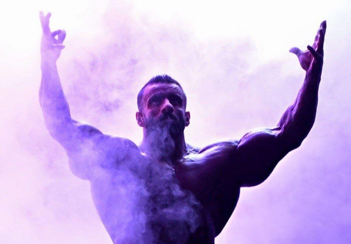 هادی چوپان برای سومین سال متوالی نایب‌قهرمان مسترالمپیا ۲۰۲۵ شد و درک لانسفورد قهرمان این دوره شد.