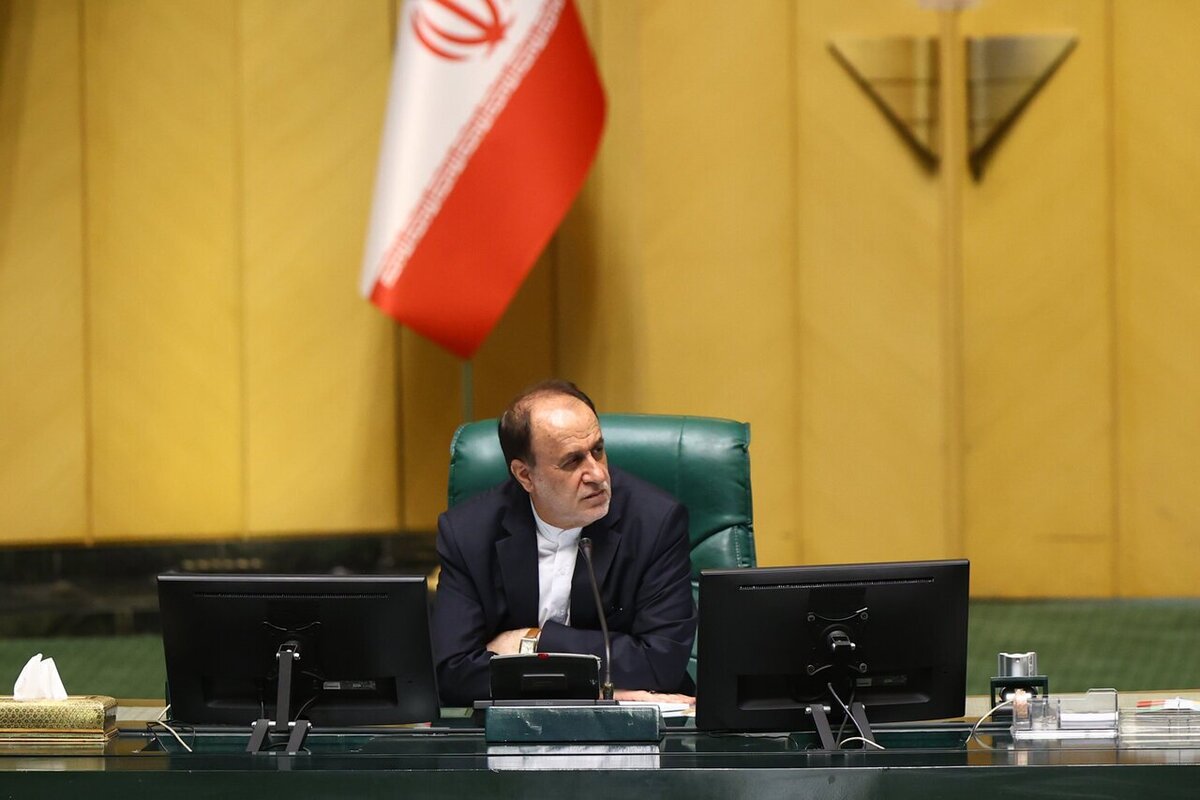 نایب‌رئیس مجلس شورای اسلامی گفت: وزیر رفاه تدابیر لازم برای اجرای قانون مجلس درباره کالابرگ را در نظر بگیرد تا بتوان از این مسیر از گروه‌های هدف حمایت کرد؛ مجلس نیز باجدیت اجرای قانون کالابرگ را پیگیری می‌کند.