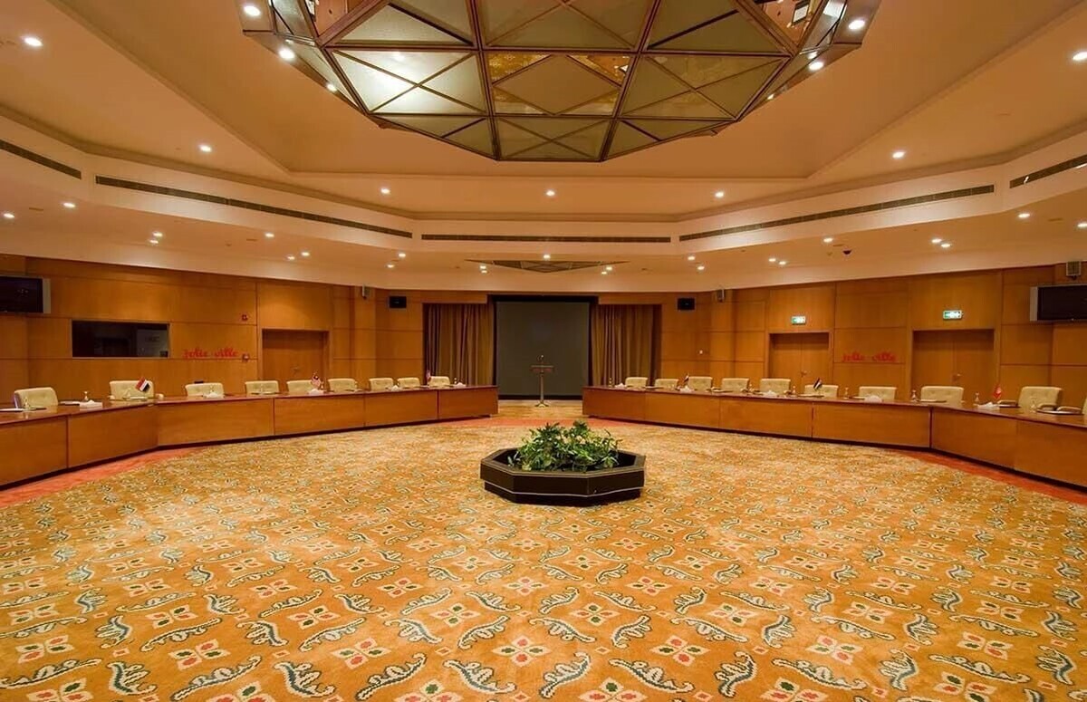 بنا به اعلام برخی منابع، ایران در اجلاس شرم‌‌الشیخ شرکت نمی‌کند.