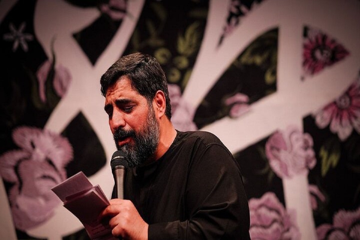 سیدمجید بنی‌فاطمه، مداح اهل‌بیت(ع)، به سوگ مادر نشست.