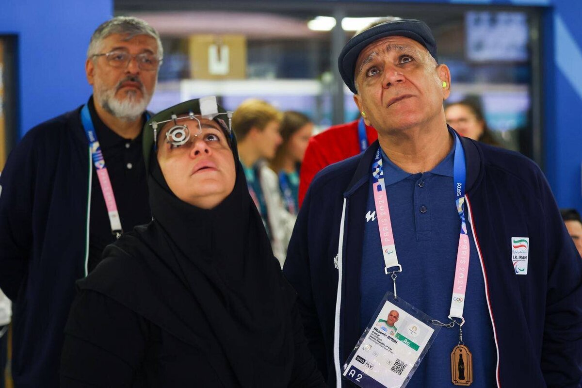 بانوی پاراتیرانداز پارالمپیکی گفت: من ۴ طلا و یک برنز پارالمپیک را در کارنامه دارم و ماهیانه ۵ میلیون و ۳۰۰ هزار تومان از صندوق حمایت از قهرمانان و ورزشکاران دریافت می‌کنم، این مبلغ قبلاً کمتر هم بود.