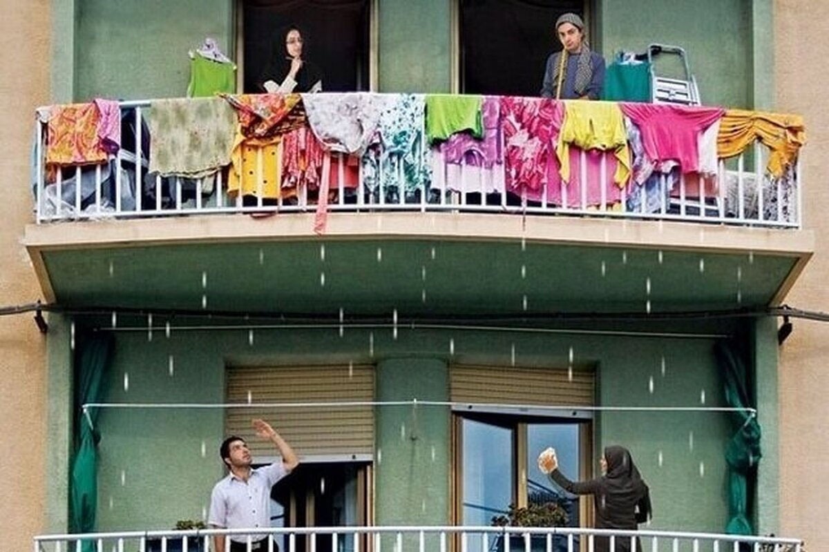 برخی افراد به اشتباه فکر می‌کنند که چهاردیواری، اختیاری است، ولی این موضوع به هیچ عنوان با مبانی حقوقی سازگاری ندارد.