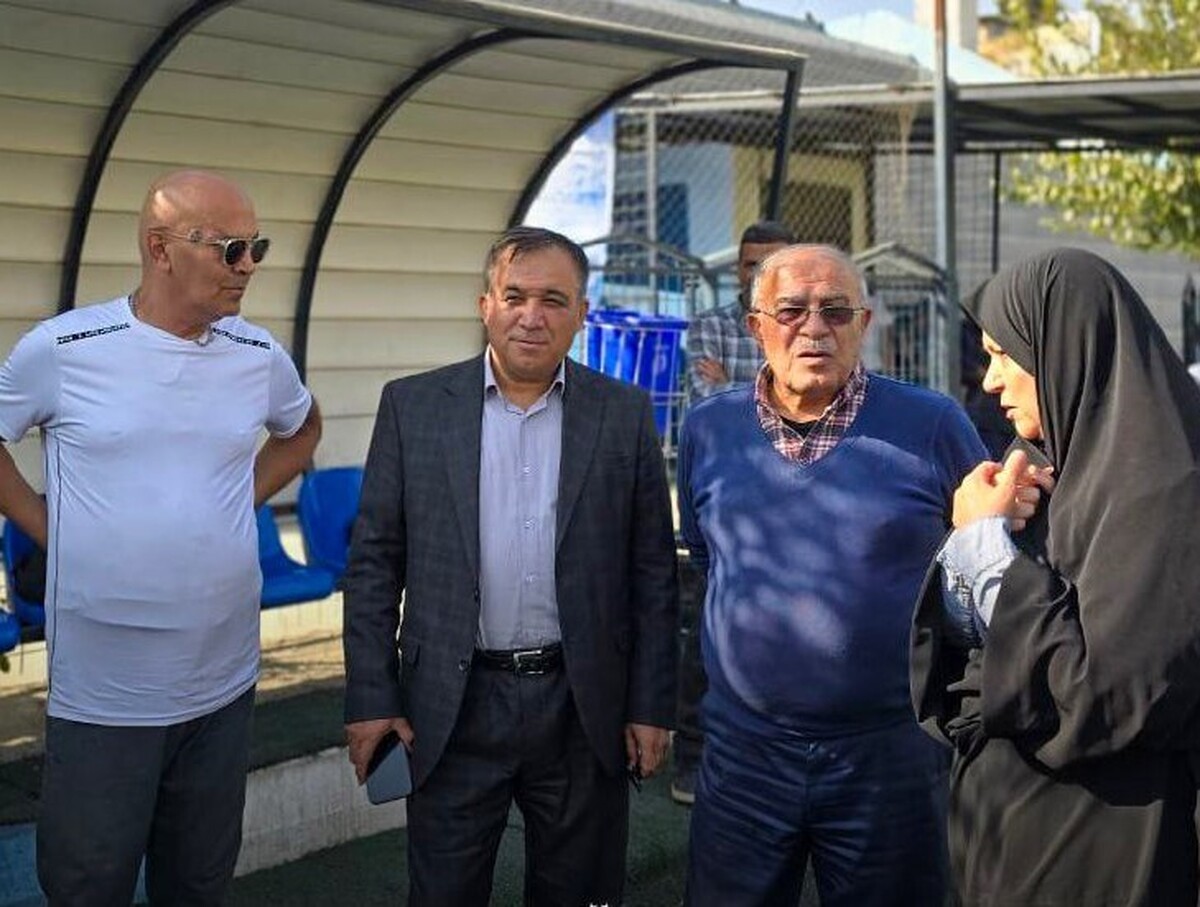 حسن روشن همچنان موضع تندی نسبت‌به ریکاردو ساپینتو دارد و حضور سرمربی پرتغالی در استقلال را بی‌فایده می‌داند. او معتقد است که استقلال خوب یارگیری نکرده است.