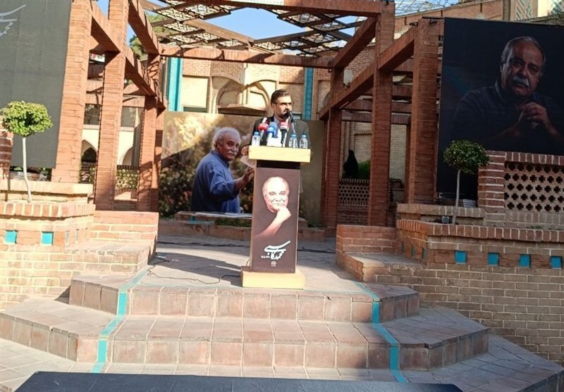 آغاز بدرقه پیکر محمد کاسبی، بازیگر محبوب سینما و تلویزیون + فیلم و عکس آغاز بدرقه پیکر محمد کاسبی، بازیگر محبوب سینما و تلویزیون + فیلم و عکس