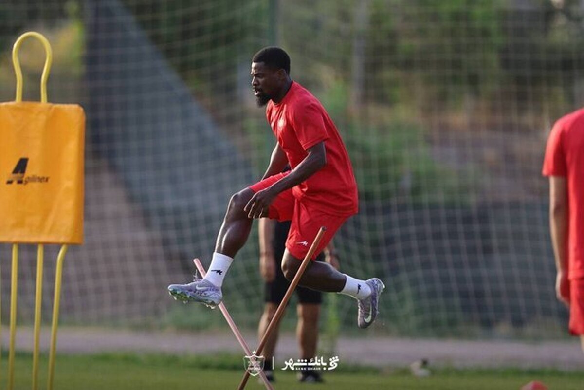 تمرین پرسپولیس پرستاره شد