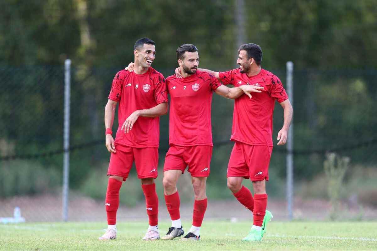 باشگاه پرسپولیس به‌زودی مذاکراتش را با مهاجمان مدنظرش آغاز خواهد کرد.