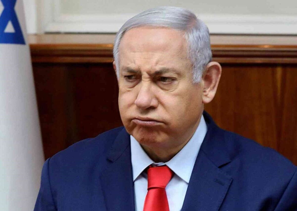 منابع خبری گزارش دادند که نخست وزیر رژیم صهیونیستی برای پاسخگویی به اتهامات خود فردا (چهارشنبه، ۲۳ مهر ۱۴۰۴) به دادگاه می‌رود.