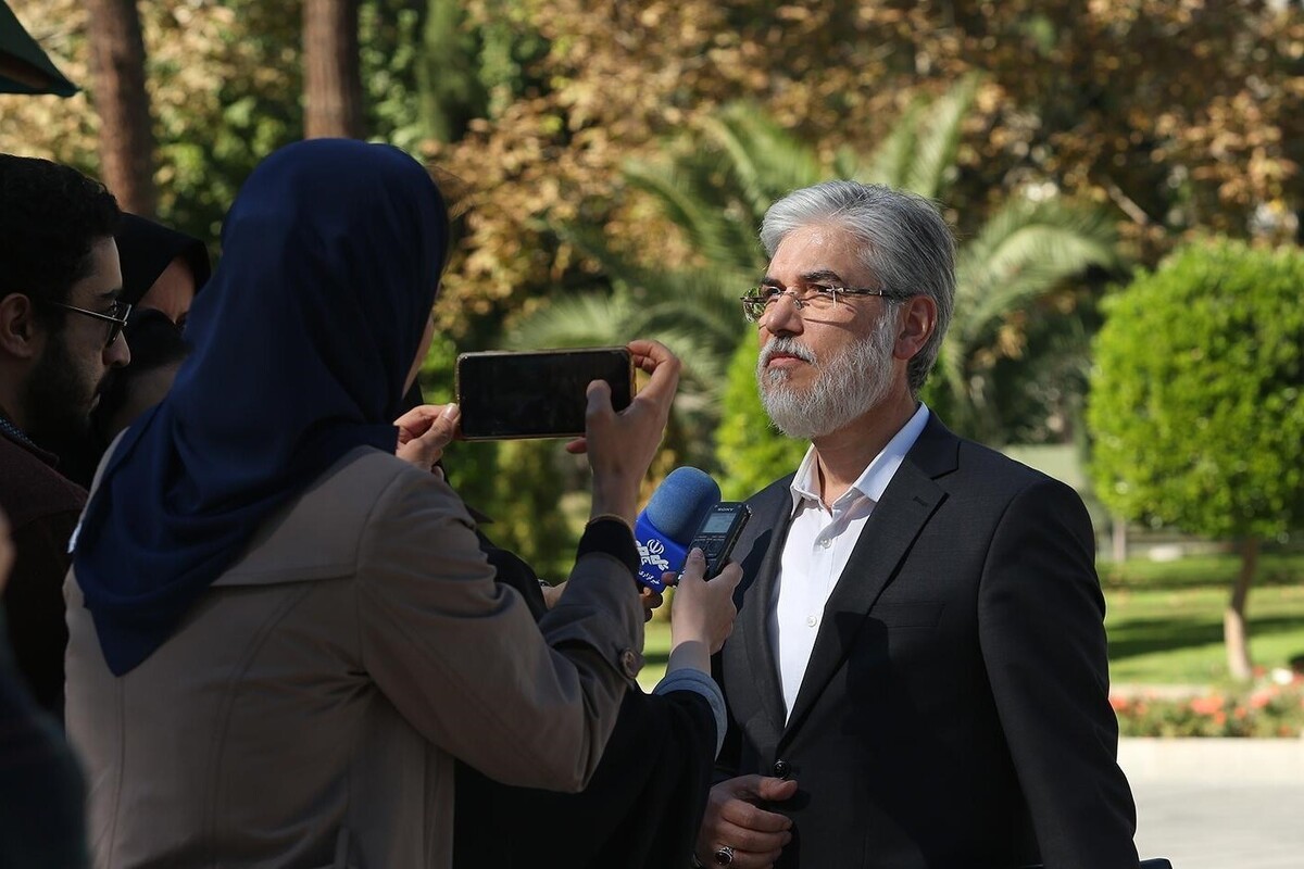 وزیر علوم گفت: در حال انجام اقداماتی هستیم که عوامل مهاجرت از جمله مساله اقتصادی حل شود. در این زمینه اقداماتی انجام شده است که در آینده نتایج آن را اعلام خواهیم کرد.