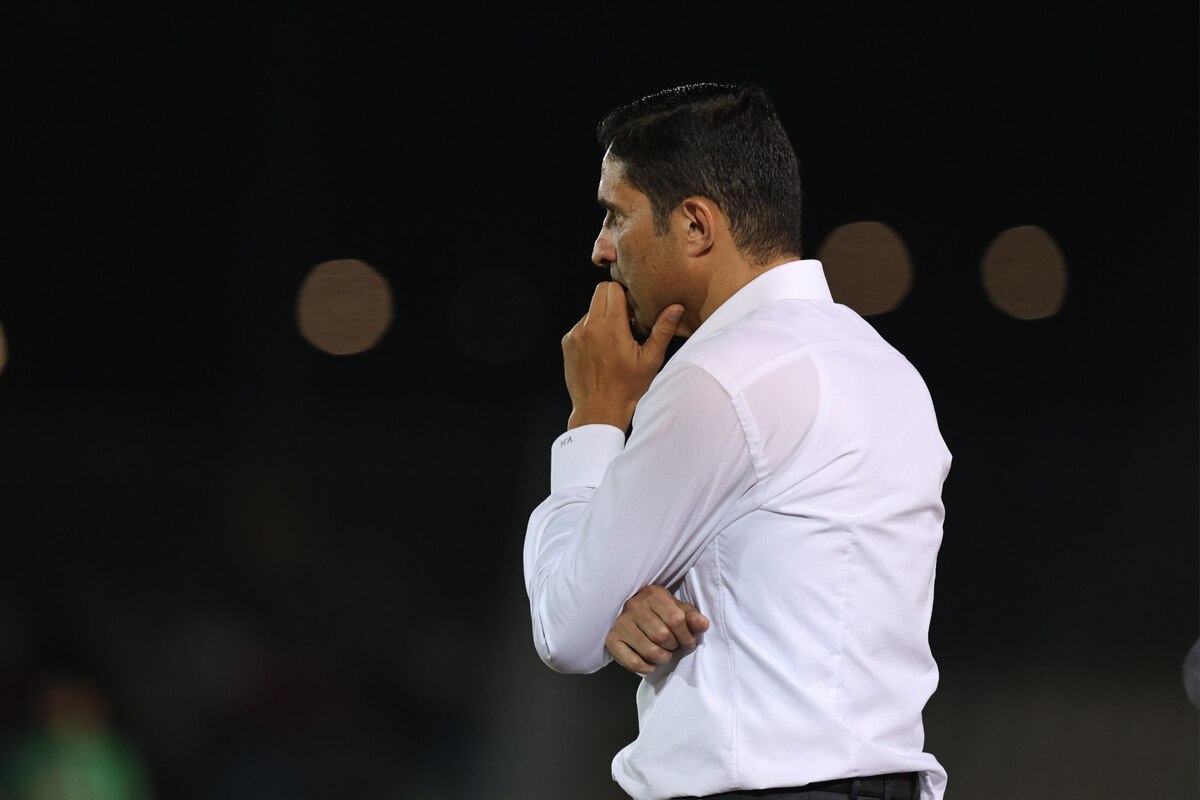 مشکل بزرگ هاشمیان در خط دفاع پرسپولیس