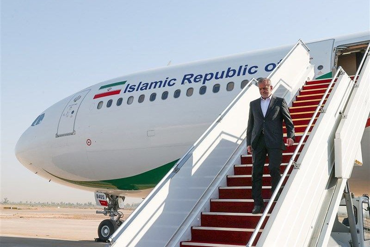 رئیس جمهور  به منظور افتتاح چند رویداد ملی و بین‌المللی دقایقی پیش وارد اصفهان شد.