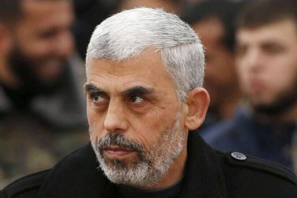 جنبش حماس در بیانیه‌ای به مناسبت اولین سالگرد شهادت «یحیی السنوار» فرمانده شهید خود ملقب به «ابو ابراهیم» اعلام کرد، «شعله‌های طوفان (الاقصی) هرگز خاموش نخواهد شد و خون رهبران شهید ما راه مقاومت را برای نسل‌های بعدی و پیمان ثبات در این راه و وفاداری به جانفشانی‌ها و راه آنها تا آزادسازی سرزمین و مقدسات را تقویت می‌کند.»