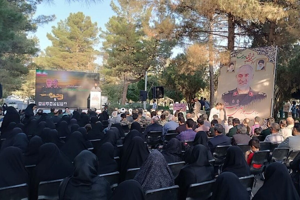 شانزدهمین یادواره بزرگداشت شهدای وحدت برگزار شد | شهیدان «شوشتری» و «محمدزاده» قهرمانان جاودانه وحدت هستند + فیلم